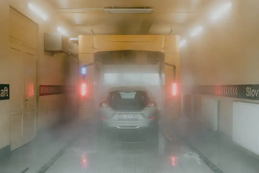 Detailed interior and exterior cleaning